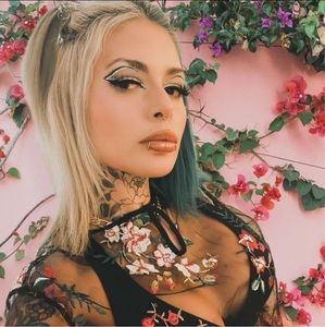 Meet your Posher, Franccesca